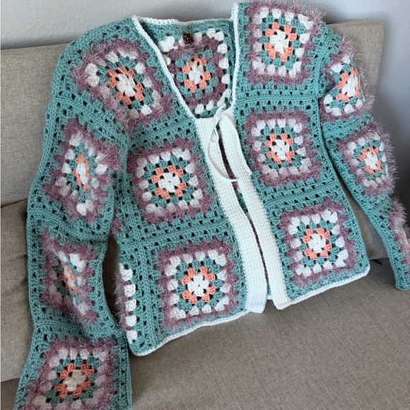 Colorful Crochet Patterned Cardigan - Picture 12 of 15